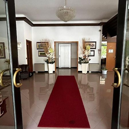 Hotel Rey'S モンテグロット・テルメ エクステリア 写真