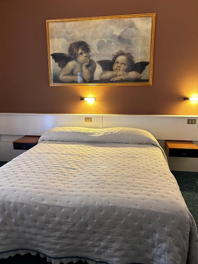 Hotel Rey'S モンテグロット・テルメ エクステリア 写真